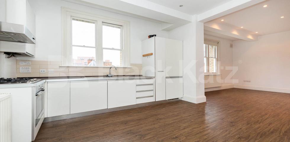 			VIRTUAL TOUR AVAILABLE!, 1 Bedroom, 1 bath, 1 reception Maisonette			 Ritson Road, DALSTON N1